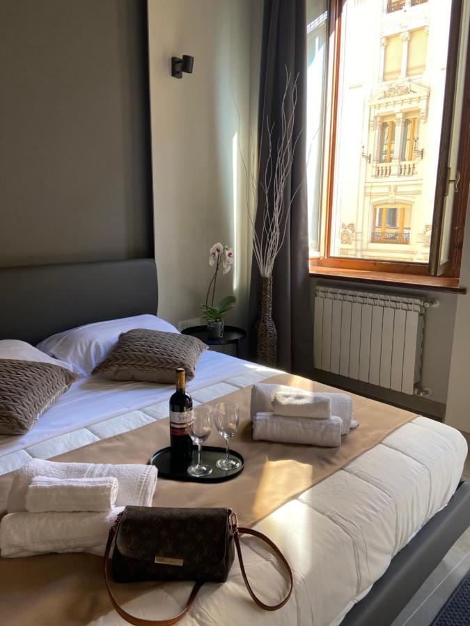 Soha Piazza Di Spagna Boutique Roma Exterior foto