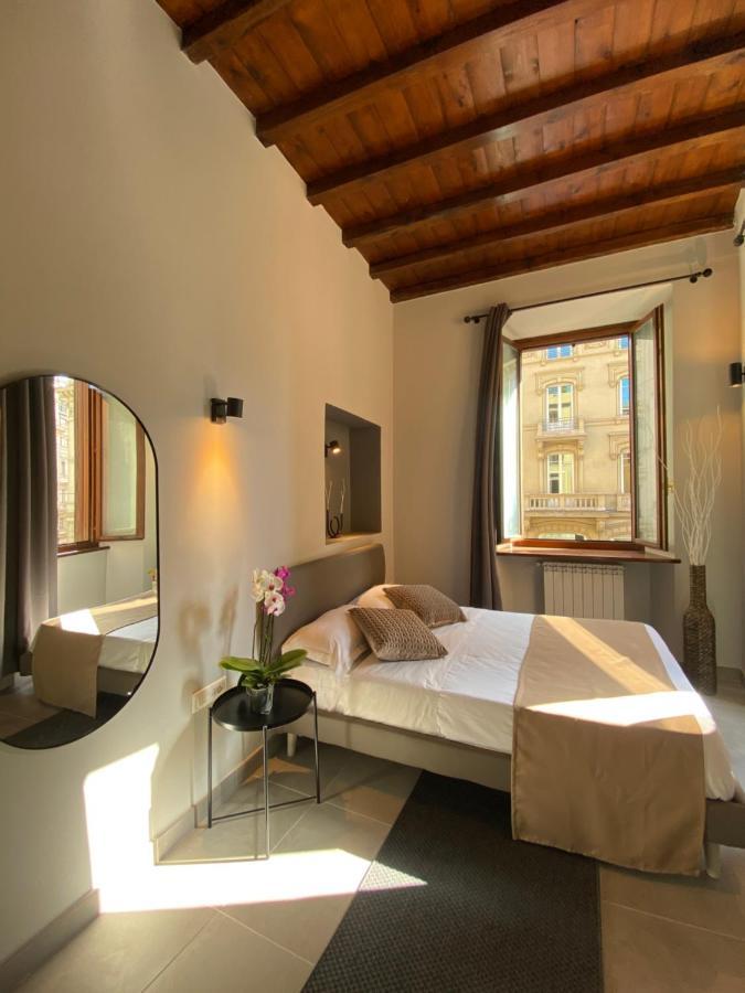Soha Piazza Di Spagna Boutique Roma Exterior foto
